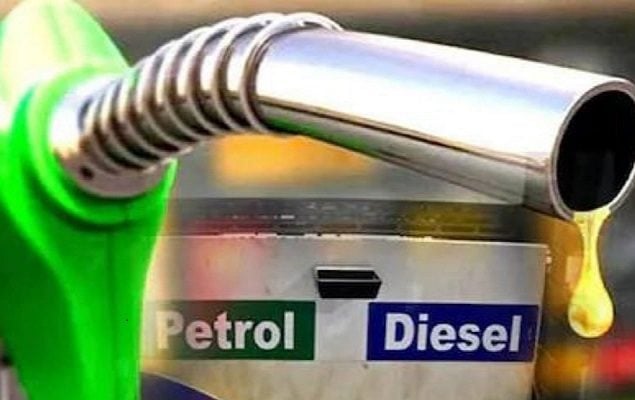 Petrol prices may drop by Rs9, diesel by Rs3.50 as global oil rates decline