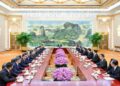 Xi meets heads of foreign delegations attending SCO council of foreign ministers meeting
