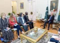 PM Shehbaz Reaffirms Pakistanās Commitment to Peace, Development in Meeting with World Bank Official