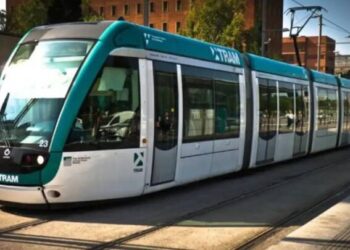 Karachi Lags Behind as Lahore Gets Trams, Says PDP Chief; Demands Immediate KTC Revival