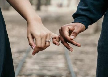 Supreme Court Allows Woman to Go with Husband, Orders Police Protection