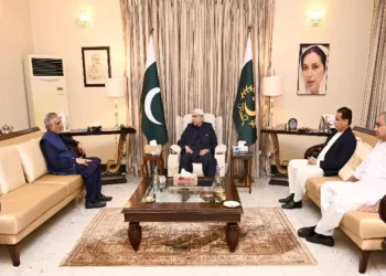 Government, PPP Move Toward Reducing Friction as Top Leaders Meet in Nawabshah
