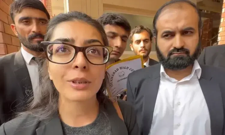 Court-Appointed Lawyer Refuses To Cross-Examine Witnesses In Imaan Mazari Social Media Case