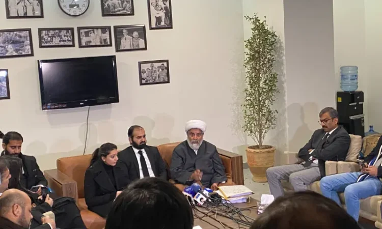 Senate Opposition Leader Raja Nasir Abbas Meets Imaan Mazari, Hadi Chattha, Says Dissent Criminalised