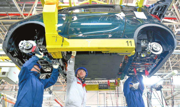 China’s auto vehicle output, sales lead globally in 2025, with NEV sales projected to hit 19 million units in 2026: association