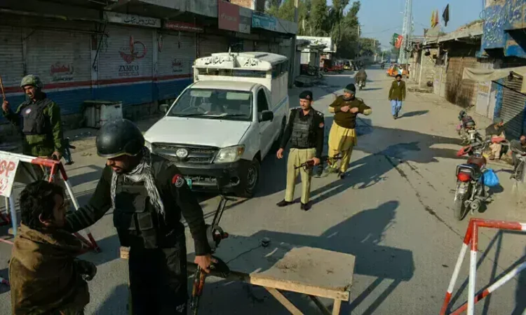 CTD Arrests Most-Wanted Terrorist Commander in Bannu Operation