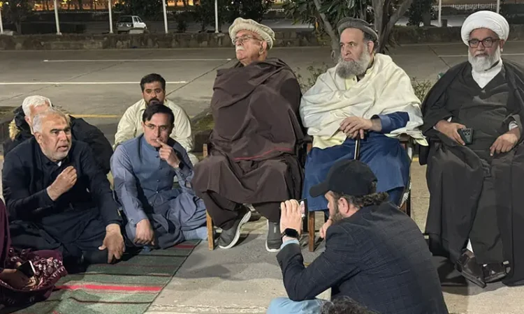 Government Announces Hospital Transfer for Imran Khan Amid Opposition Sit-In at Parliament