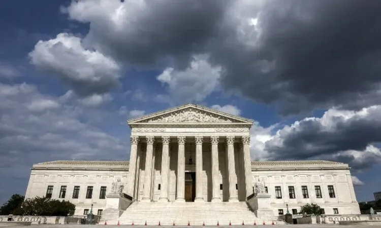 Trump Criticizes Supreme Court Ruling on Tariffs, Announces Alternative Measures
