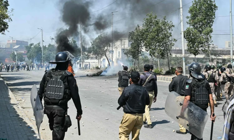9 Dead in Karachi as Protests Erupt Nationwide After Assassination of Iran’s Supreme Leader