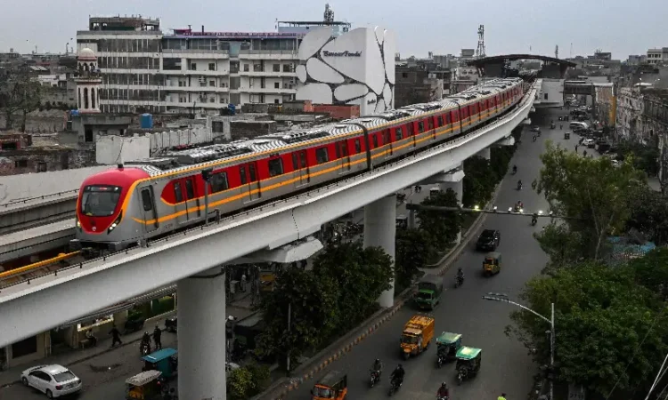 Govt Announces Free Transport, Cash Subsidies Amid Fuel Price Surge