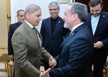 Iran FM to Revisit Pakistan After Oman Trip, Focus on Regional Diplomacy
