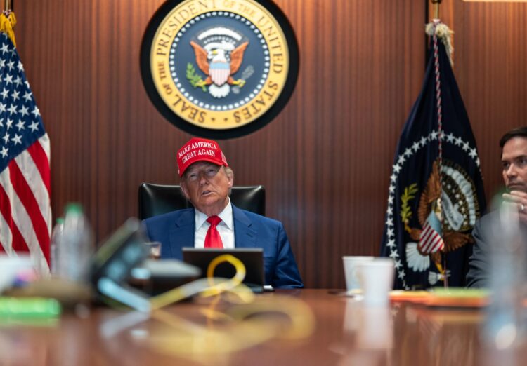 Trump Holds Situation Room Meeting on Strait of Hormuz Crisis, Iran Talks