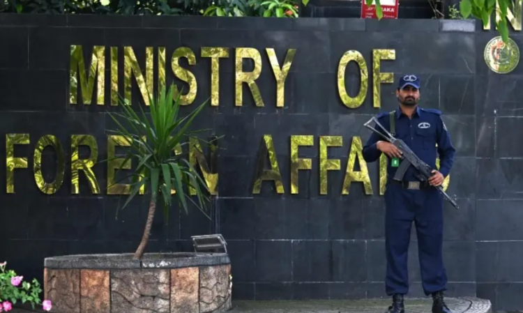 Pakistan Issues Strong Demarche to Afghanistan Over Bannu Attack After 15 Police Martyrs
