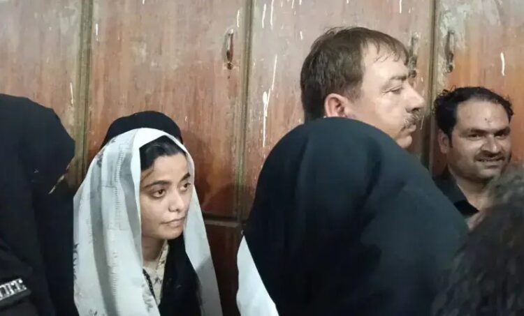 Karachi Jail Seeks In-Prison Medical Examination for Alleged Drug Suspect Anmol Alias Pinky