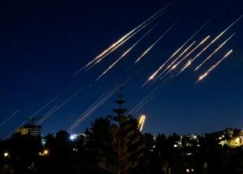Iran Warns Israel of Stronger Retaliation as Missiles Fired Amid Rising Regional Tensions