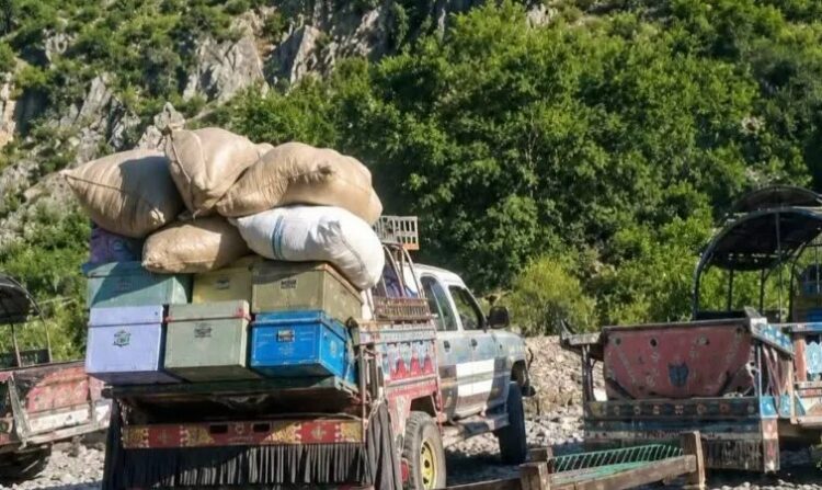 Families Flee Homes in Khyber’s Bara as Fighting Intensifies Between Security Forces and Militants
