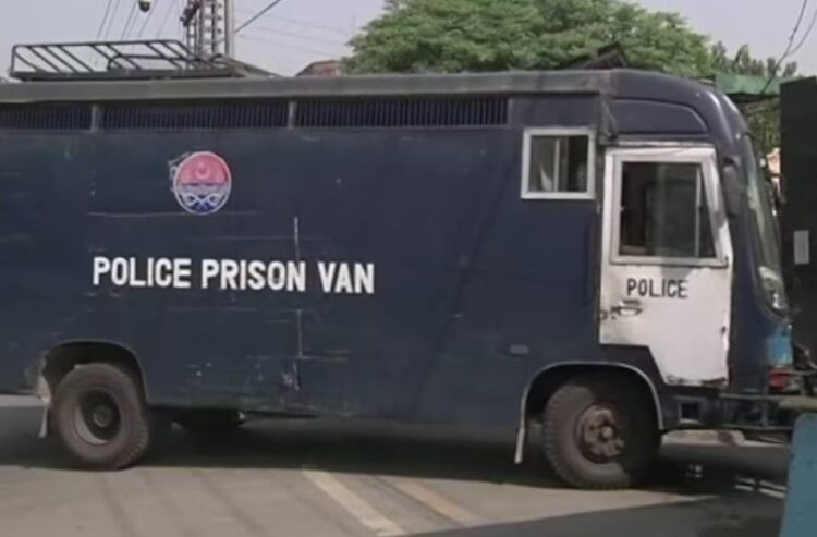 14 Under-Trial Prisoners Escape from Police Van Near Rawalpindi, Four Recaptured