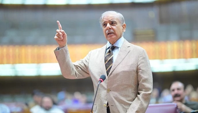 PM Shehbaz Calls for Charter of Democracy, Charter of Economy; Invites Opposition to Dialogue