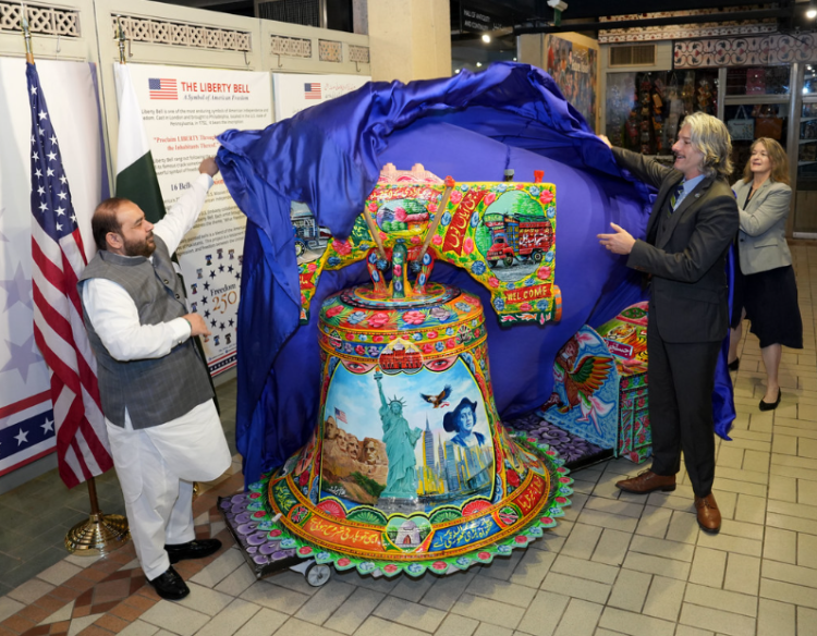 Art, Freedom, and 250 Years: U.S. Embassy Launches Liberty Bell Display at Lok Virsa and Pakistan Monument Museum