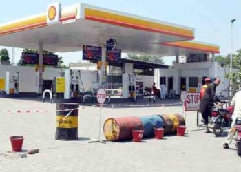 Petrol Pump Owners Defer Nationwide Strike for Two Weeks After Successful Talks
