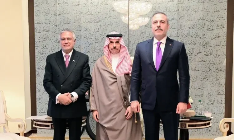 Pakistan, Türkiye and Saudi Arabia Plan Urgent Chiefs of Staff Meeting Under Makkah Defence Pact