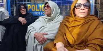 PTI Founder Imran Khan’s Sisters Uzma, Noreen Detained for 30 Days Ahead of Sept 27 Protest
