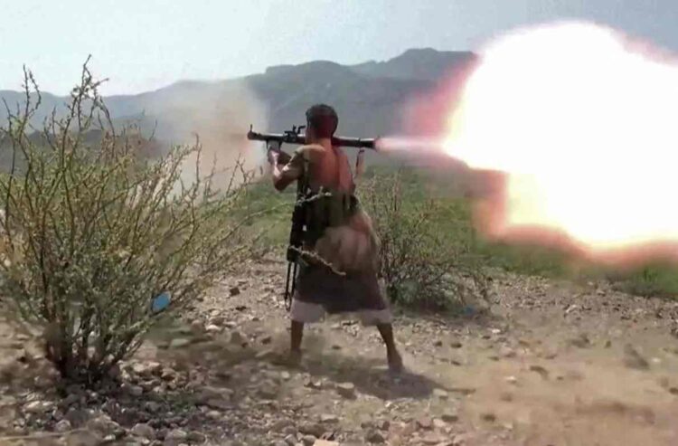 Houthi Strikes Injure 73 in Saudi Arabia as Gulf Conflict Escalates; Pakistan Pledges Support to Riyadh