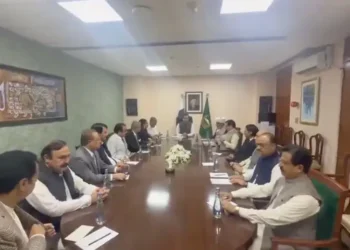 Govt, PTI Conclude First Round of Talks; Dialogue to Resume Saturday